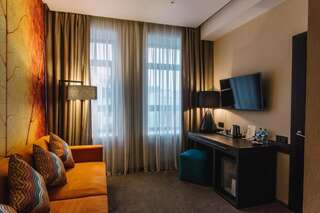 Отель Noble Boutique Hotel Луцк Улучшенный двухместный номер с 1 кроватью-7